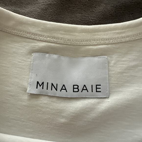 MINA BAIE Shirt Womens Small White Pocket Tee Oversized Relaxed Fit Minimalist - Picture 5 of 9